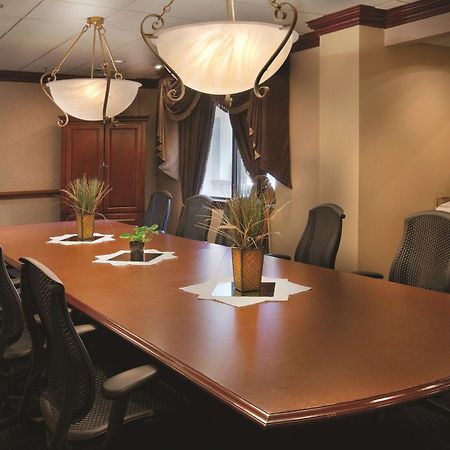 Embassy Suites By Hilton Greensboro Airport Extérieur photo