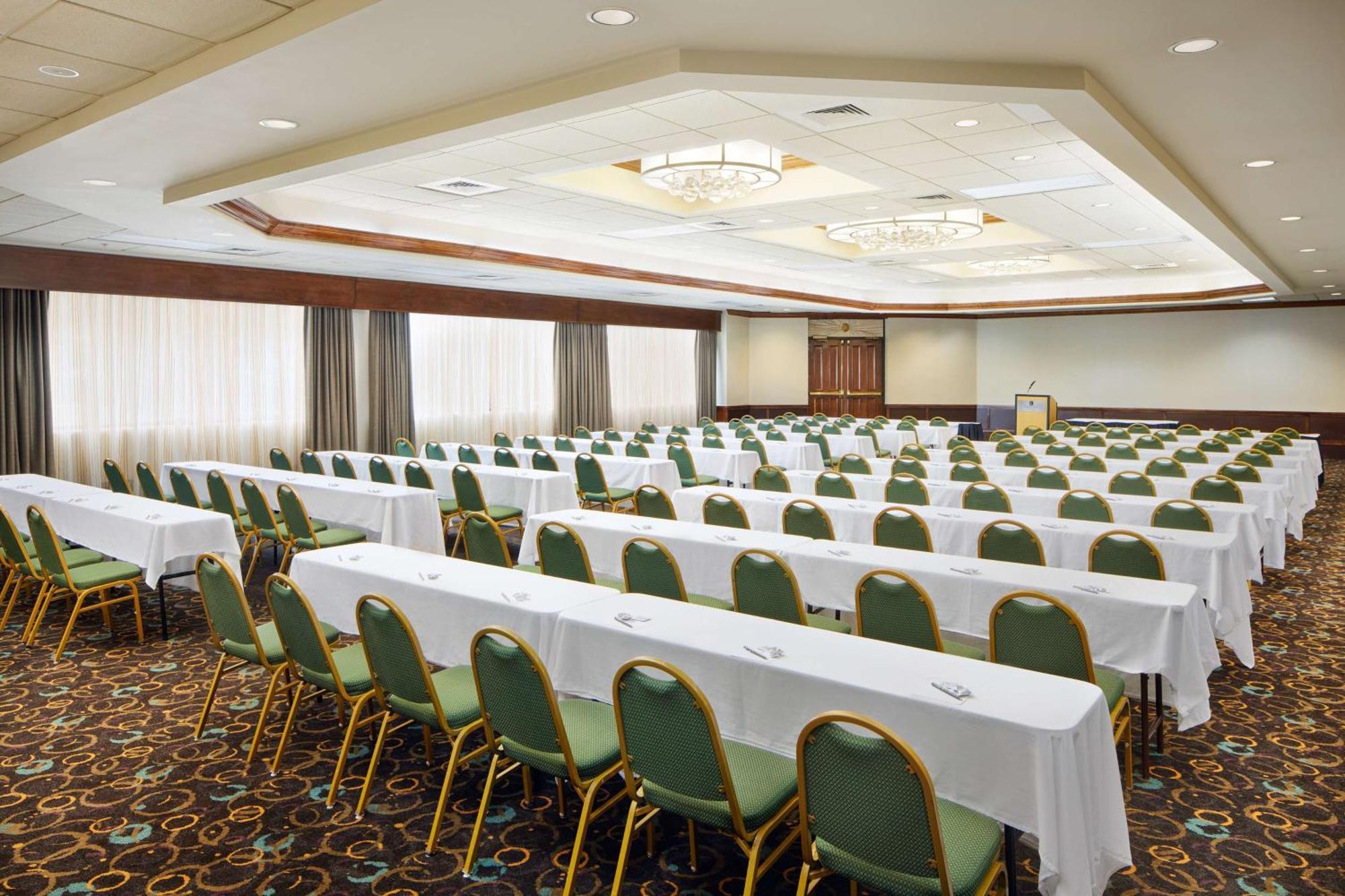 Embassy Suites By Hilton Greensboro Airport Extérieur photo