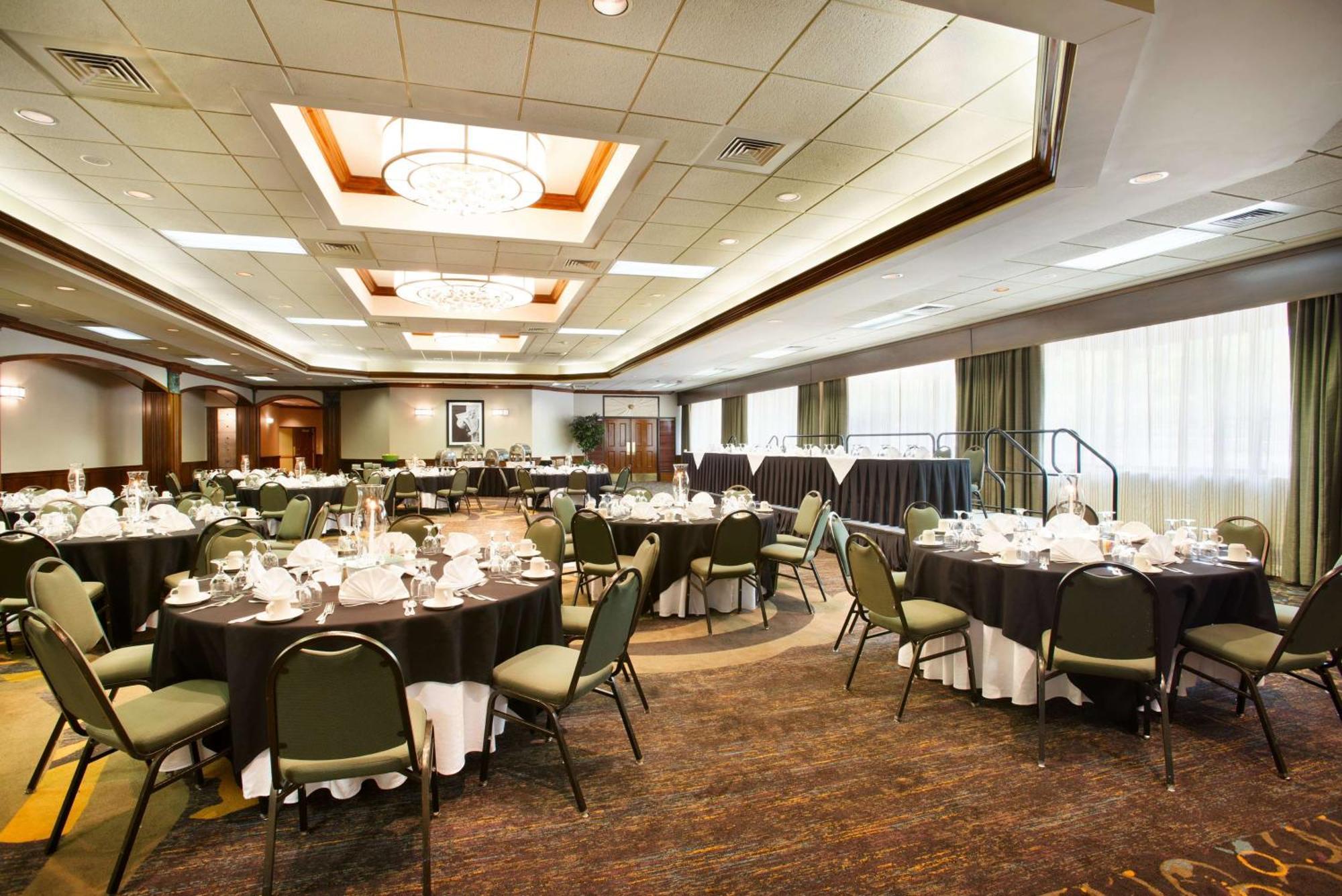 Embassy Suites By Hilton Greensboro Airport Extérieur photo