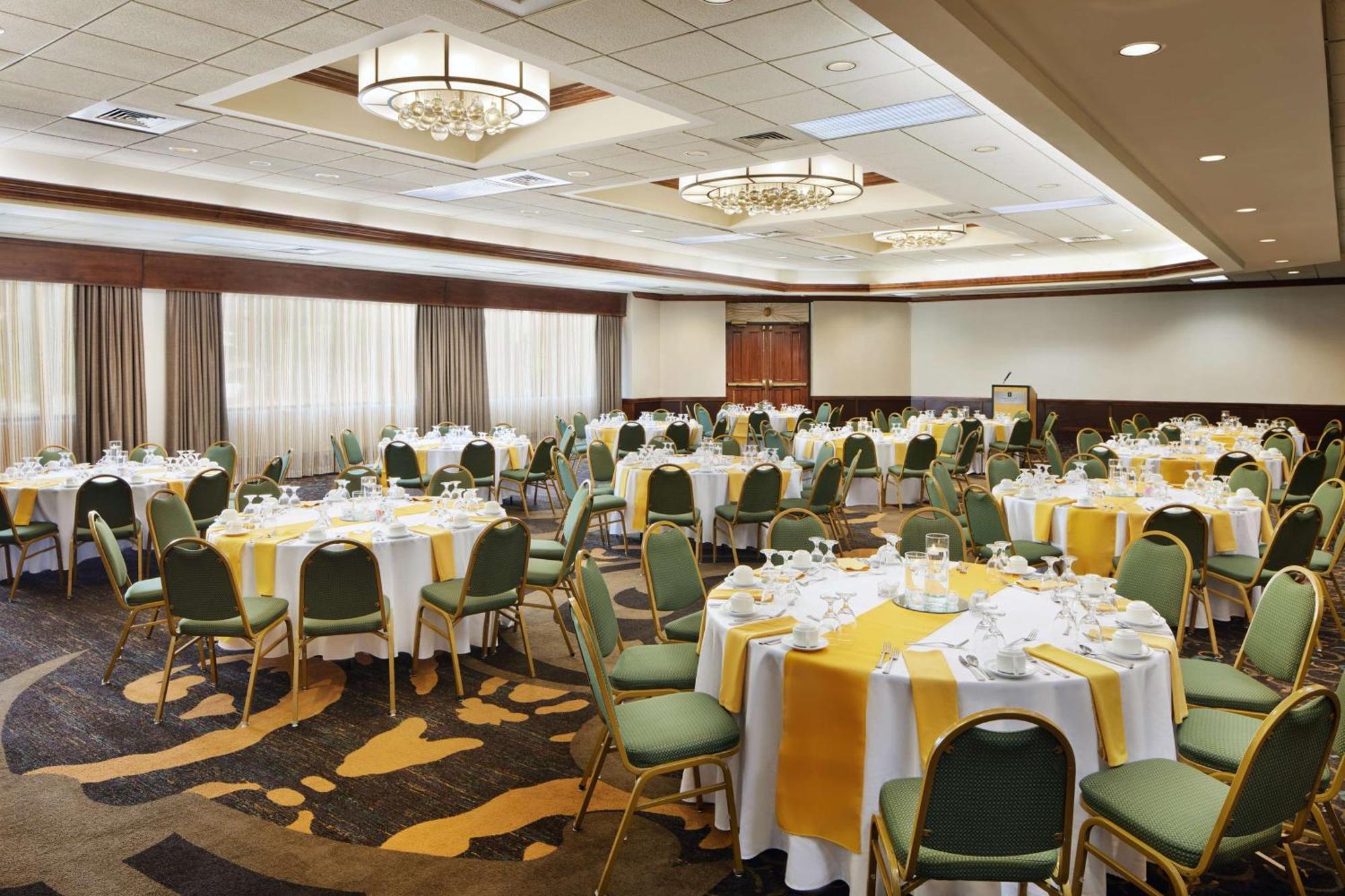 Embassy Suites By Hilton Greensboro Airport Extérieur photo