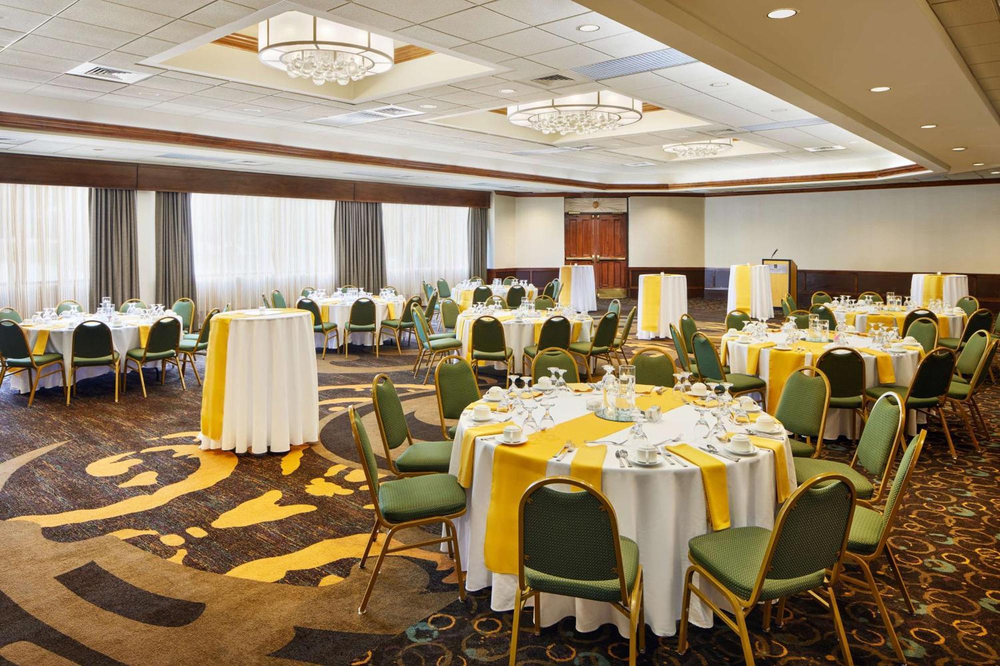 Embassy Suites By Hilton Greensboro Airport Extérieur photo