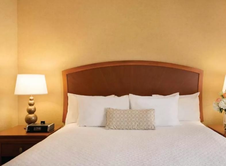 Embassy Suites By Hilton Greensboro Airport Extérieur photo