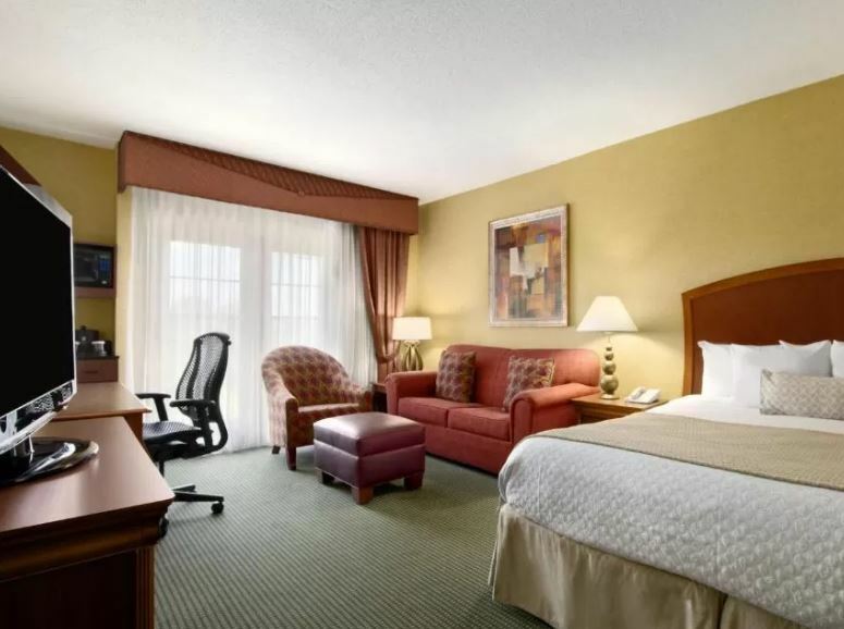 Embassy Suites By Hilton Greensboro Airport Extérieur photo
